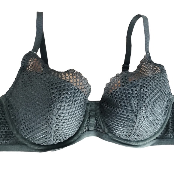 NWOT Victoria’s Secret black padded underwire bra - Picture 2 of 7